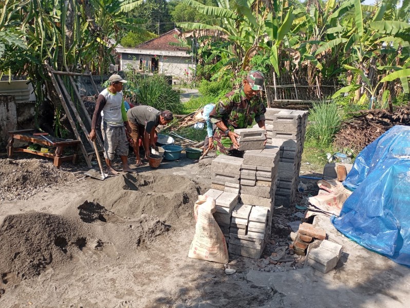 Koramil Gudo Selesaikan Pembangunan Rumah Warga di Desa Krembangan