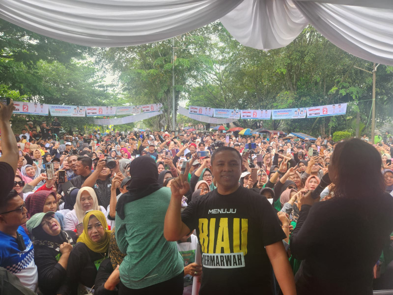 Senam Sehat Bersama Masyarakat, Cagubri Abdul Wahid Komit Membangun Inhil