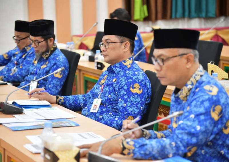 Badan Anggaran DPRD Riau Rapat dengan TAPD, Bahas KUA-PPAS Tahun 2026