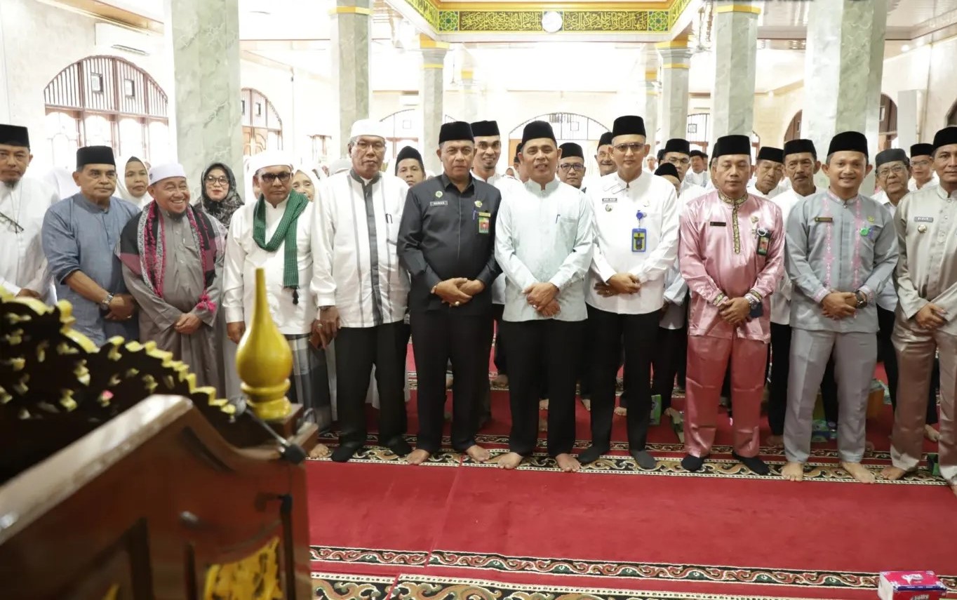 Jelang Musim Haji, Pj.Bupati Herman Buka Bimbingan Manasik Haji gabungan di Kecamatan Keritang