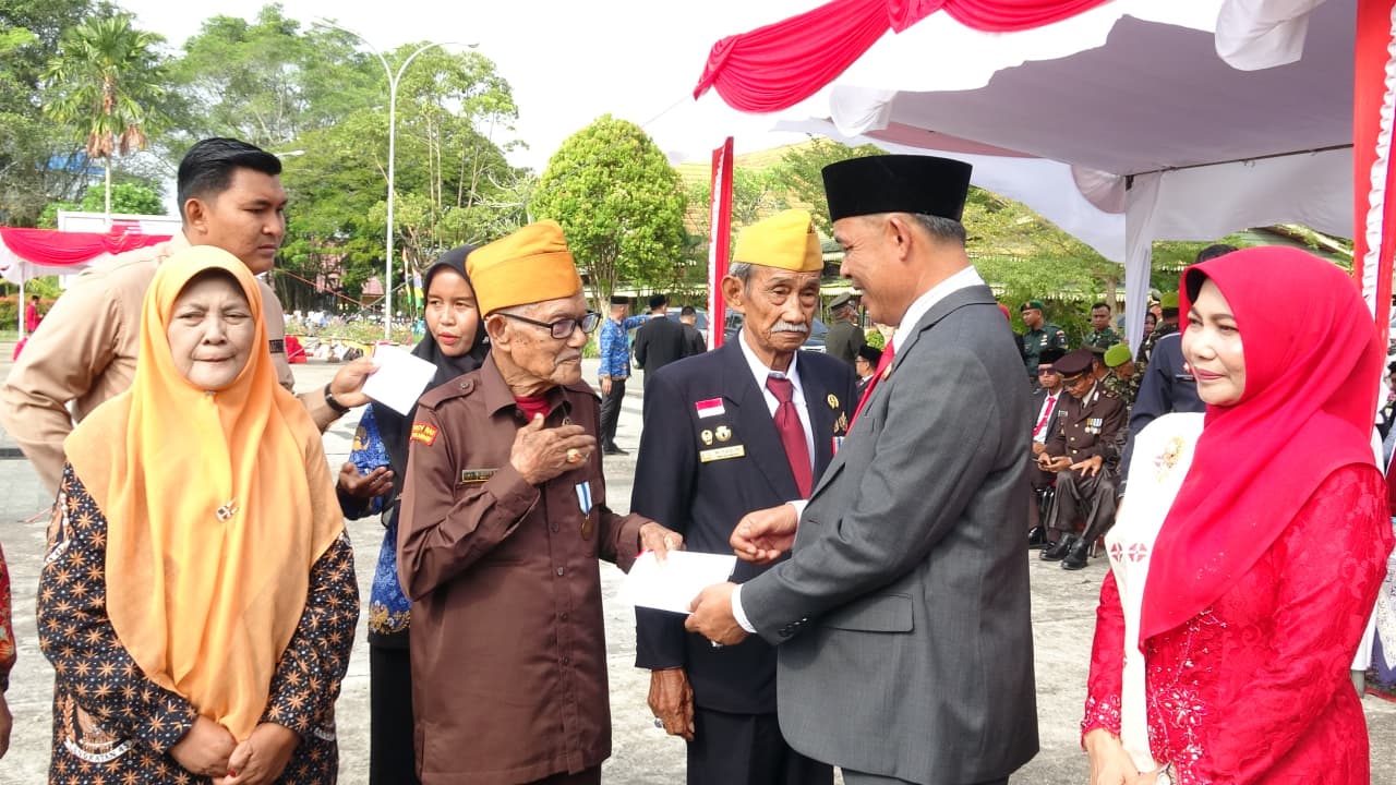 Bupati Inhil Herman Ajak Jaga Semangat Perjuangan dengan Bekerja Lebih Keras dan Melayani Lebih Tulus