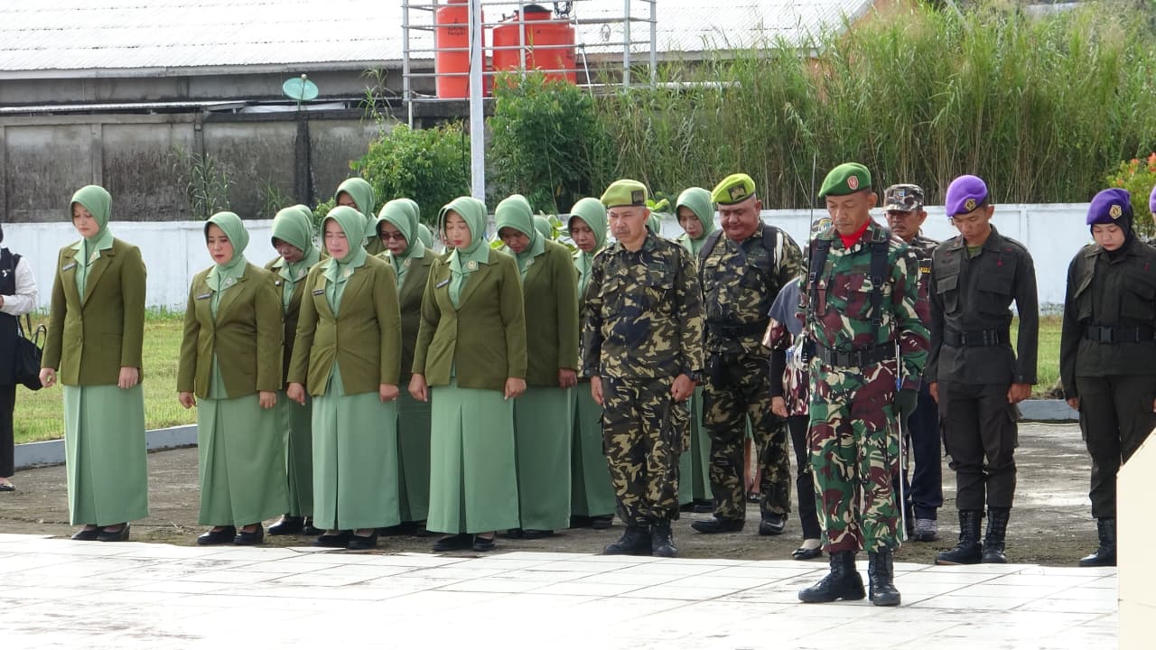 Wabup Inhil Ajak Generasi Muda Hargai Jasa Pahlawan