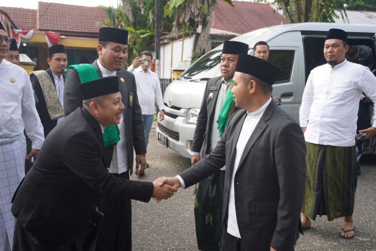 Peringatan Hari Santri 2025 di Riau Berlangsung Khidmat, Gubri Berpesan Kawal Kemerdekaan dengan Iman