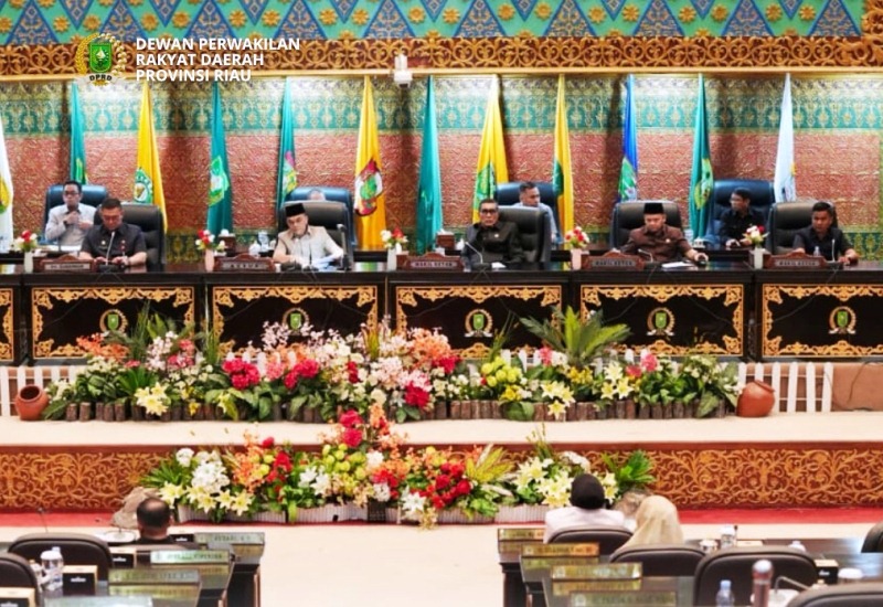 Rapat Paripurna DPRD Riau, Disampaikan Rekomendasi Ranperda Perlindungan Perempuan dan Perubahan AKD
