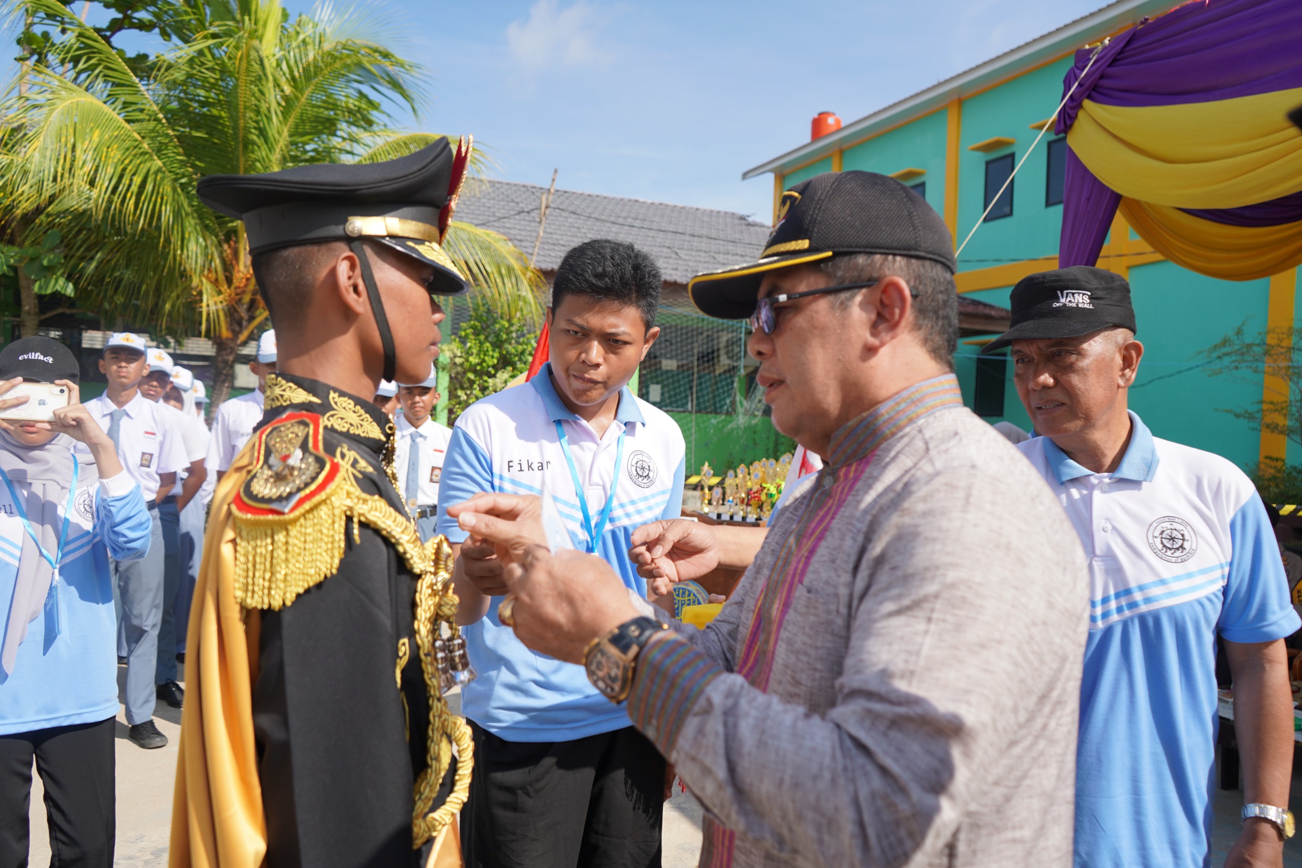 Pj Bupati Indragiri Hilir Hadiri dan Buka COMPAS Season 2 di MAN 1 Inhil