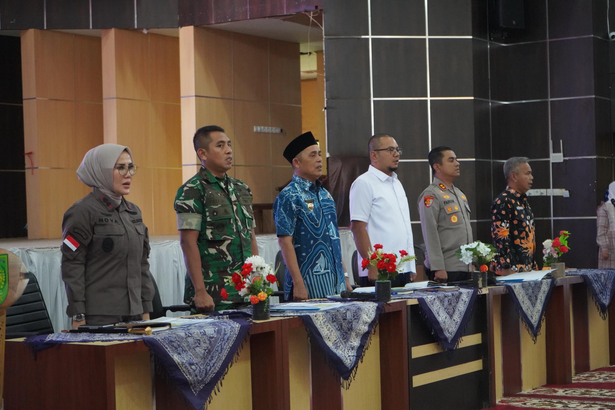 Bupati Indragiri Hilir, Herman, Hadiri Rapat Koordinasi Ketahanan Pangan Kabupaten Indragiri Hilir Tahun 2025