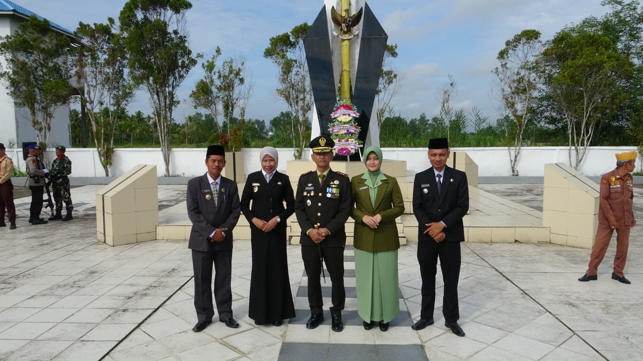 Wabup Inhil Ajak Generasi Muda Hargai Jasa Pahlawan