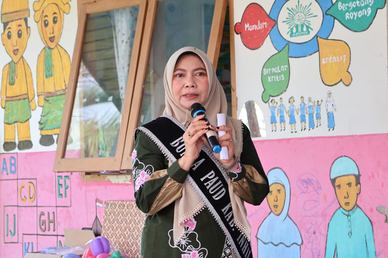 Bunda PAUD Inhil Lakukan Kunjungan Kerja ke TK ABA, Dorong Penguatan Wajib Belajar 13 Tahun