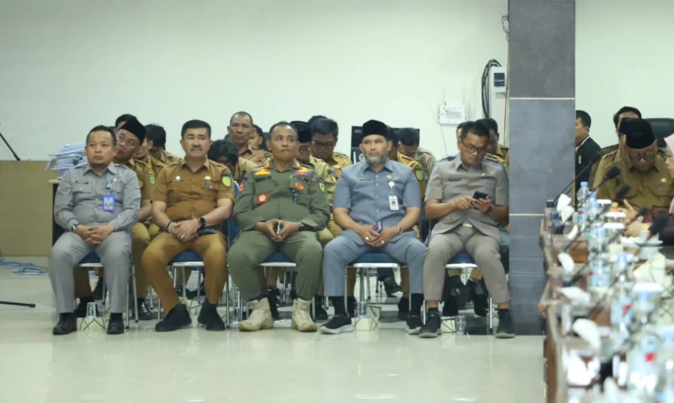 Bupati Inhil Menghadiri Rapat Paripurna Ke 30 DPRD Inhil Masa Persidangan IV Tahun 2025