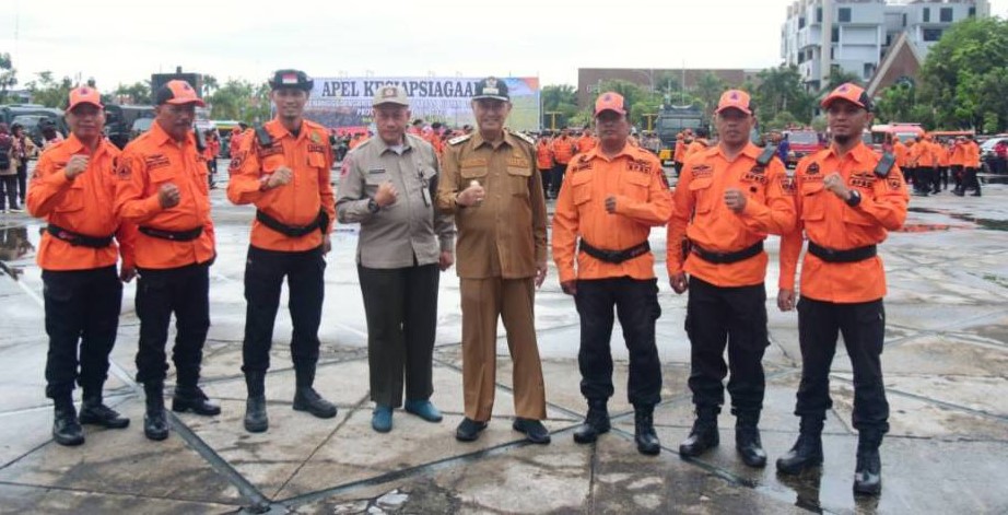 Ikut Dukung dan Berpartisipasi Tangani Karhutla, Pemda Inhil Terima Penghargaan Dari Pemprov Riau
