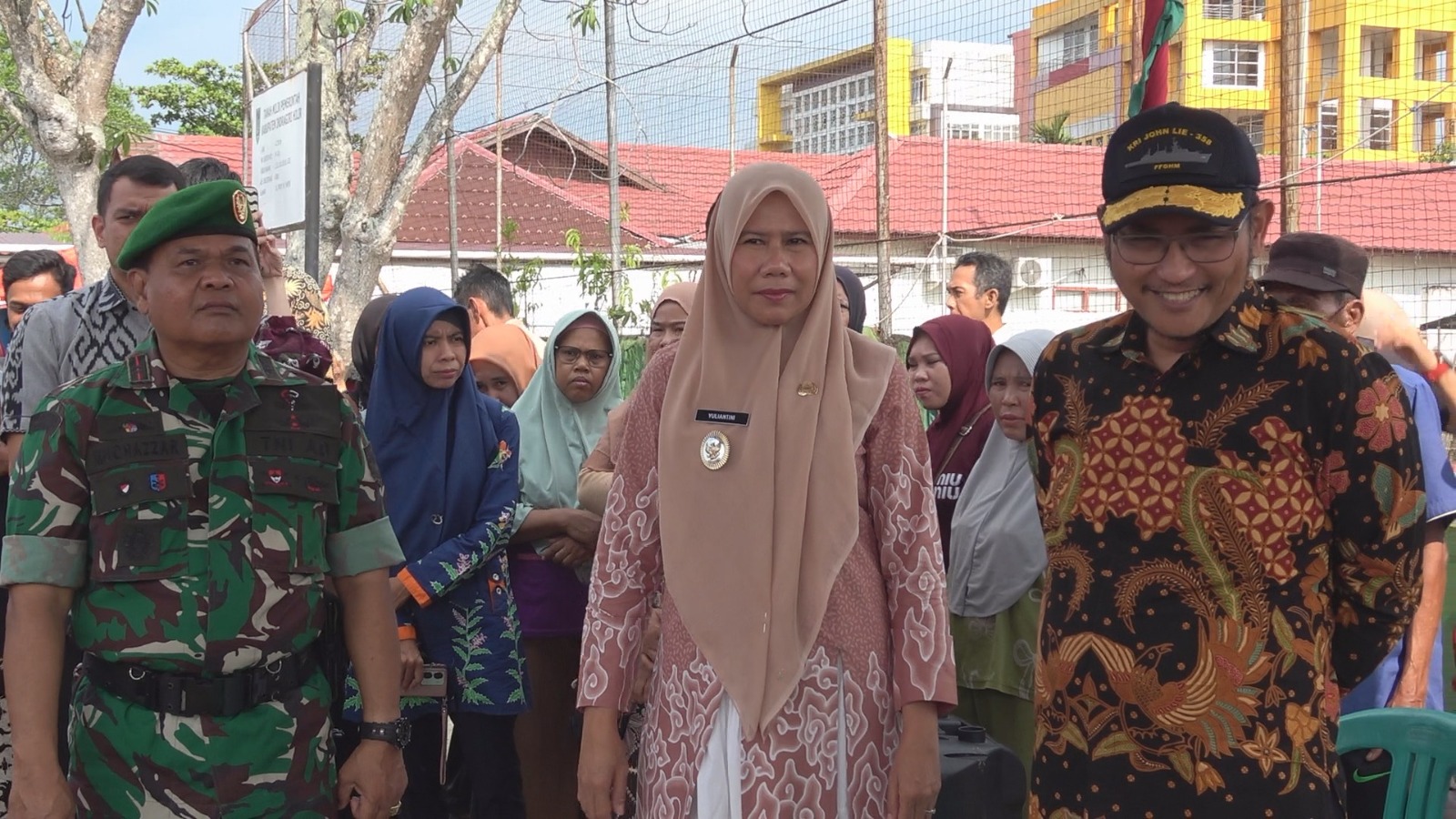 Tinjau Pasar Murah, Wabup Inhil Harapkan Ketahanan Pangan Keluarga Terjaga Jelang Idul Adha