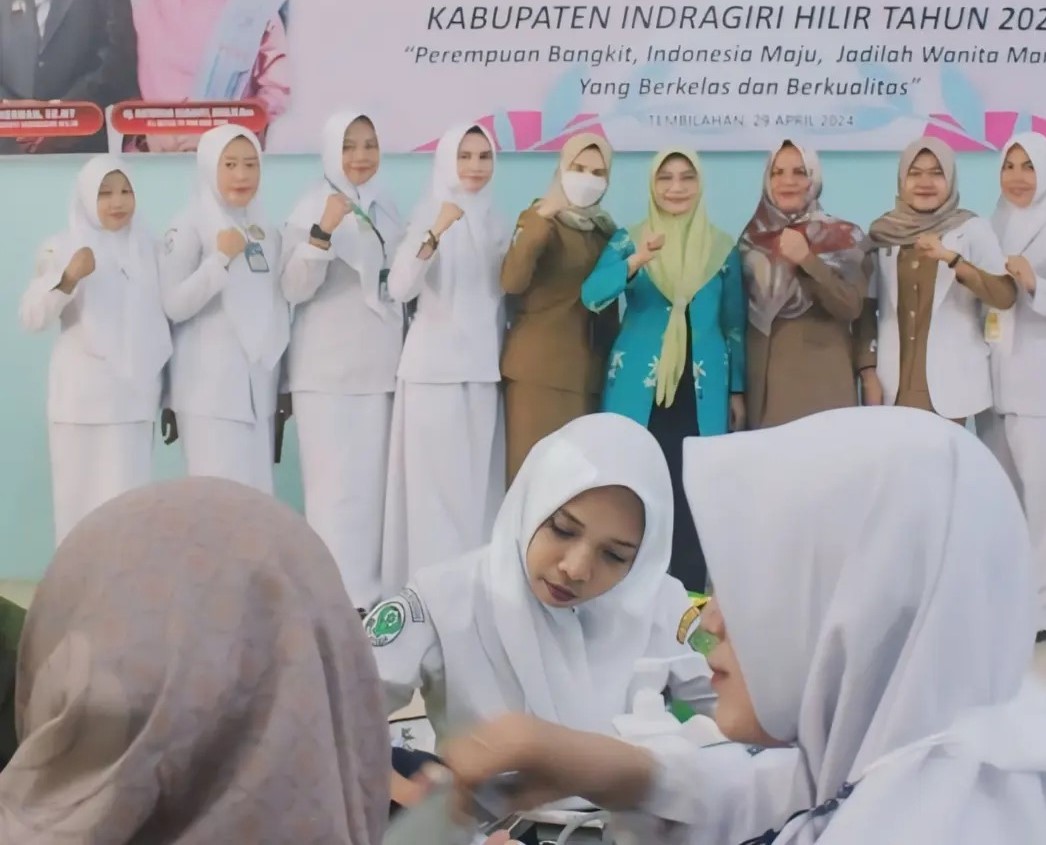 Bersempena Hari Kartini Ke-146 PJ. Ketua TP PKK Inhil Hadiri Kegiatan Pemeriksaan Kesehatan