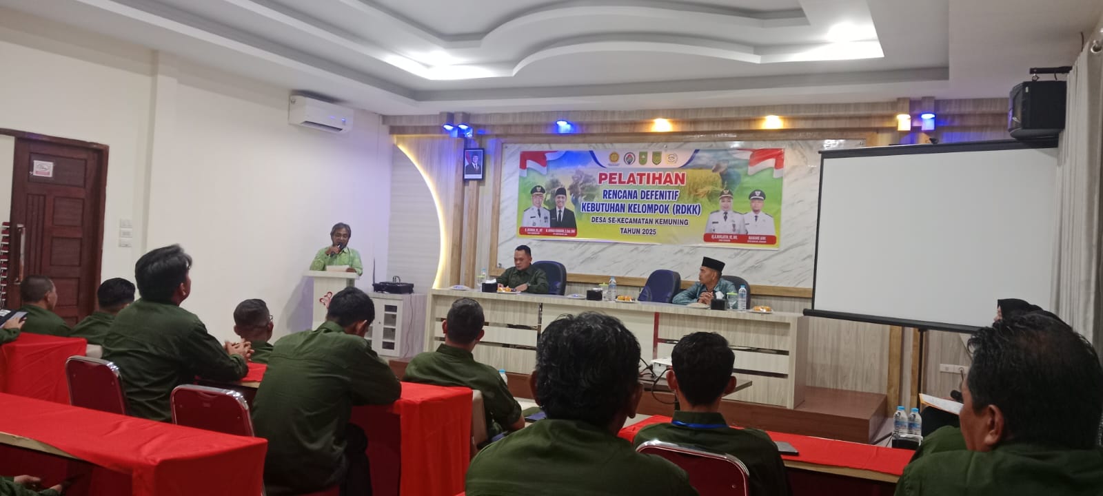 Galeri: Pemdes Keritang Ikuti Pelatihan RDKK