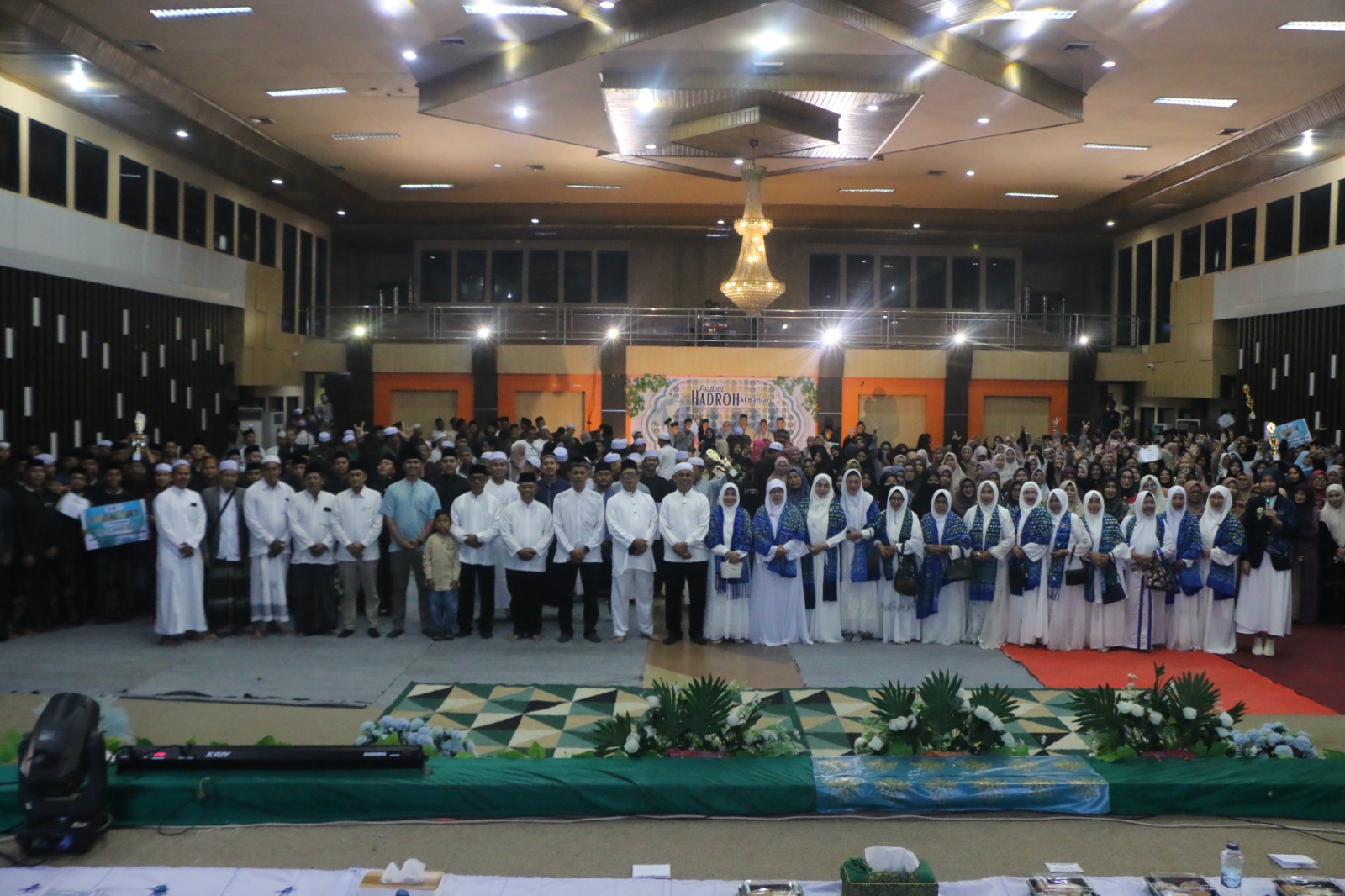 Bupati Herman Tutup Festival Hadroh Al Banjar Tingkat Provinsi Riau di Tembilahan
