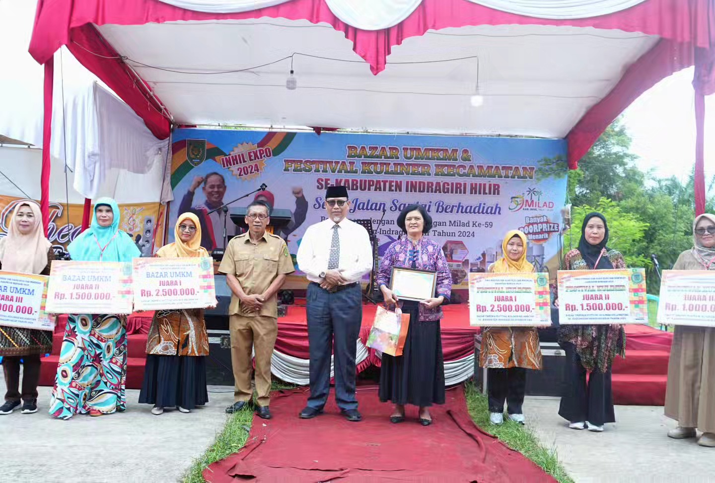 Asisten I Setda Inhil Tutup Bazar UMKM dan Festival Kuliner Kecamatan Se-Kabupaten Indragiri Hilir