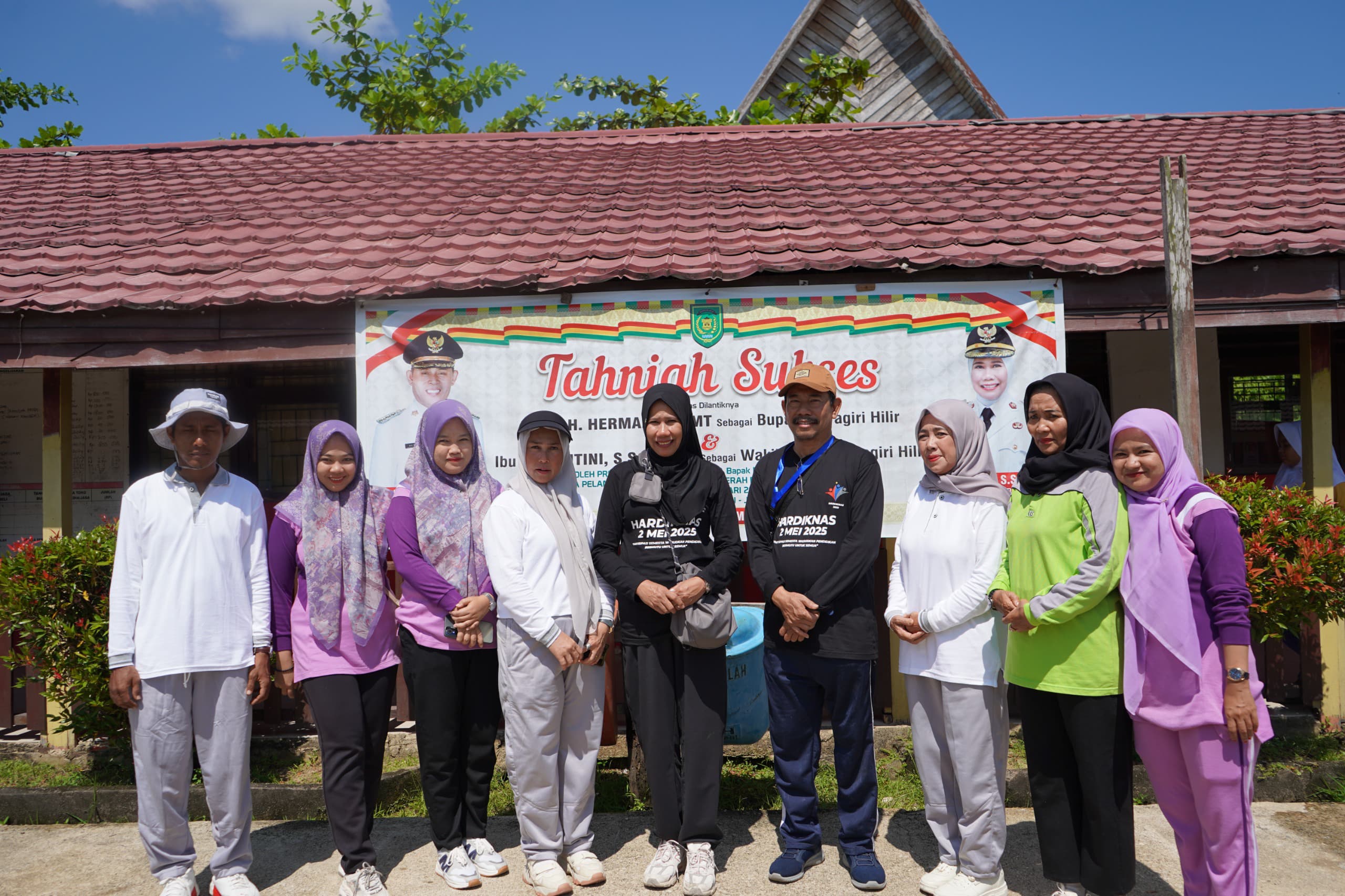 Wabup Yuliantini Tinjau SDN 007 dan SDN 008 Tembilahan