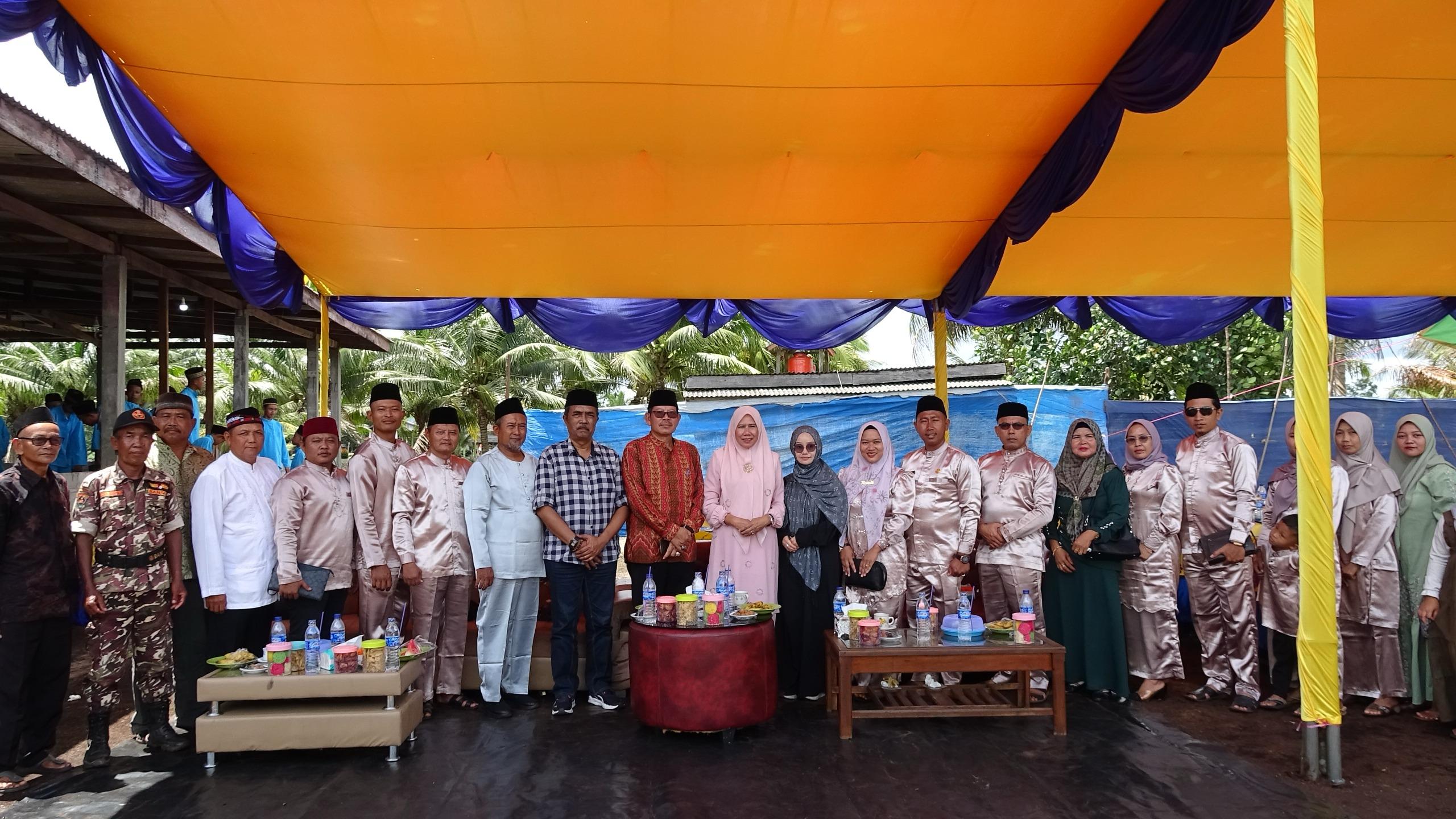 Wabup Inhil Yuliantini Sambangi Masyarakat Sumber Jaya, Pererat Tali Silaturahmi Dalam Momentum Halal Bihalal