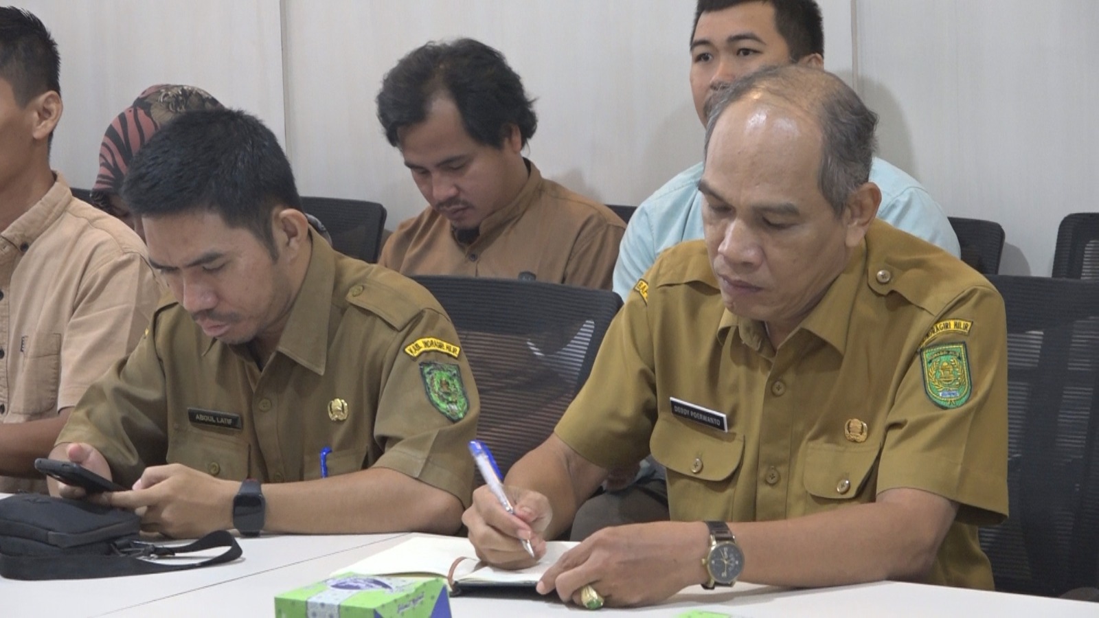 Junaidi Asisten Dua Setda Inhil Pimpin Rapat Pleno TPKAD Kabupaten Inhil 2025