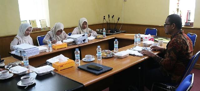 Ombudsman RI Evaluasi Kepatuhan Pelayanan Publik di DPMPTSP Indragiri Hilir