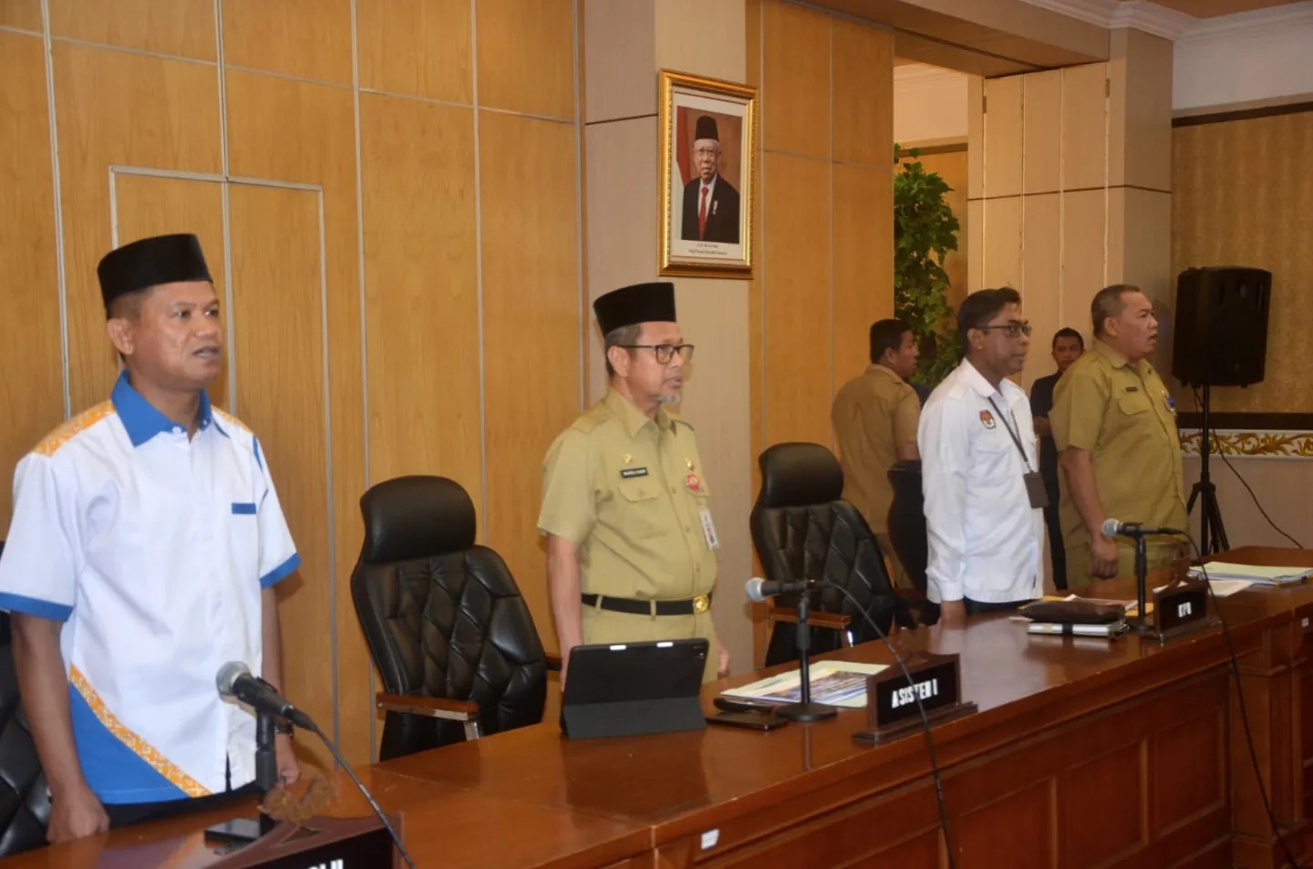 Sekda Inhil Menghadiri Acara Komitmen Pembahasan Persiapan Pemilihan KDH dan Wakil KDH Serentak  Tahun 2024