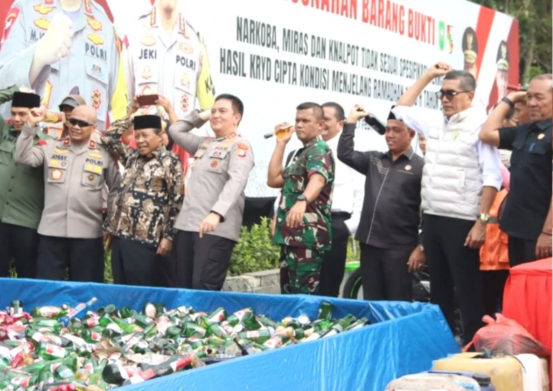 Wakil Ketua DPRD Riau Hadiri Pemusnahan Barang Bukti Hasil Razia Cipta Kondisi