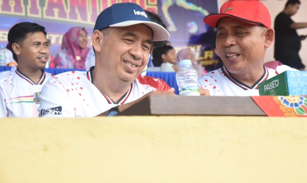 Pj Bupati Inhil Buka Turnamen Sepak Bola Kapolres Cup II Tahun 2024