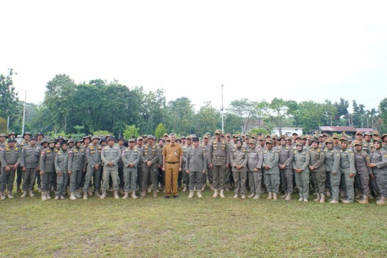 Gubri Pimpin Apel Latihan Penyegaran Satpol PP, Garda Terdepan Penegakan Disiplin ASN