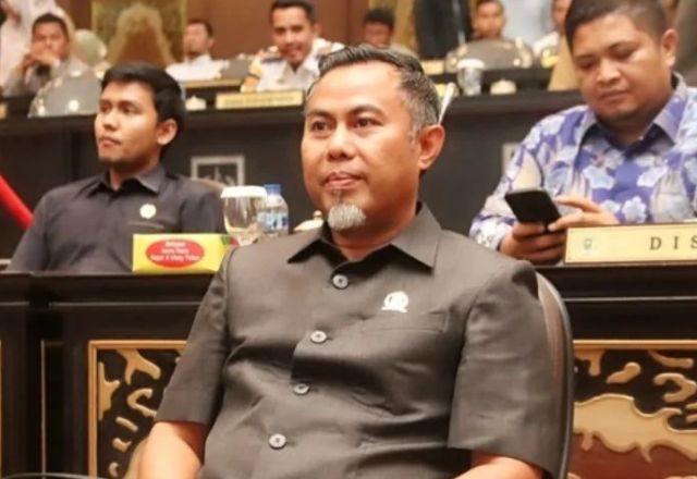 Rapat Paripurna Pembentukan AKD Digelar, Susunan Komisi di DPRD Riau Terbentuk