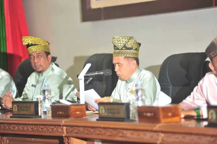 GALERI: Kepala Disporabudpar Hadiri Milad Inhil ke 59 Tahun 2024 di DPRD