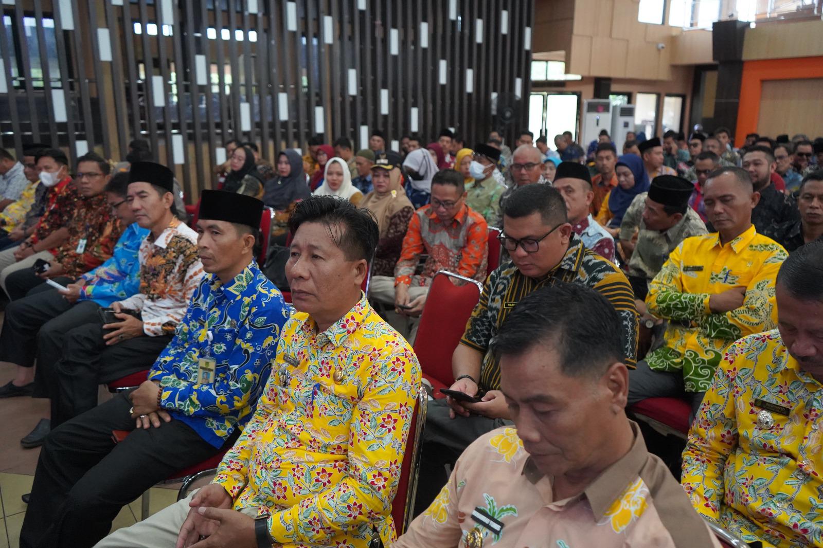 Bupati Indragiri Hilir, Herman, Hadiri Rapat Koordinasi Ketahanan Pangan Kabupaten Indragiri Hilir Tahun 2025