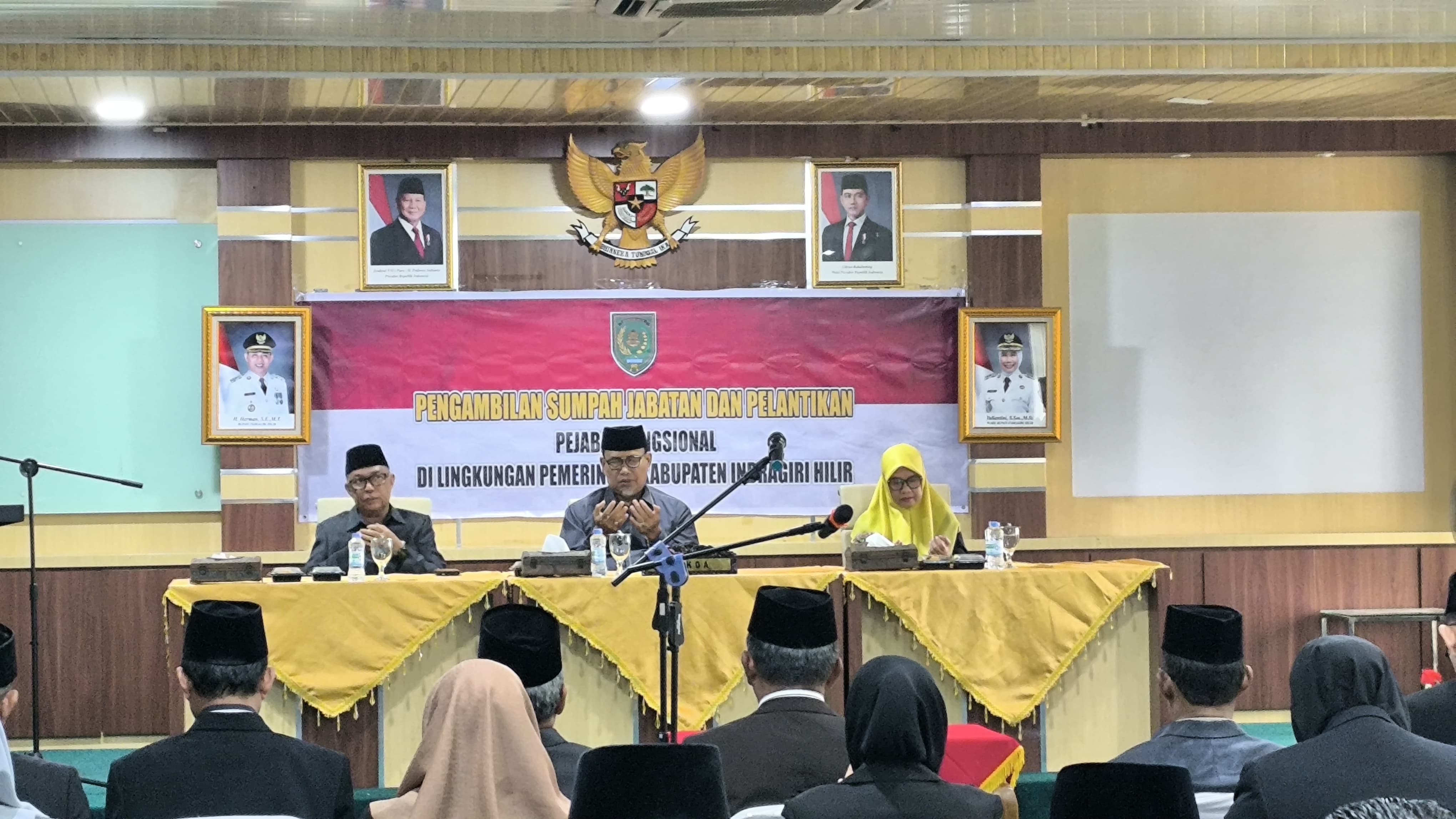 Bupati Inhil Hadiri Pelantikan Pejabat Fungsional, Mari Tingkatkan Kinerja Bersama