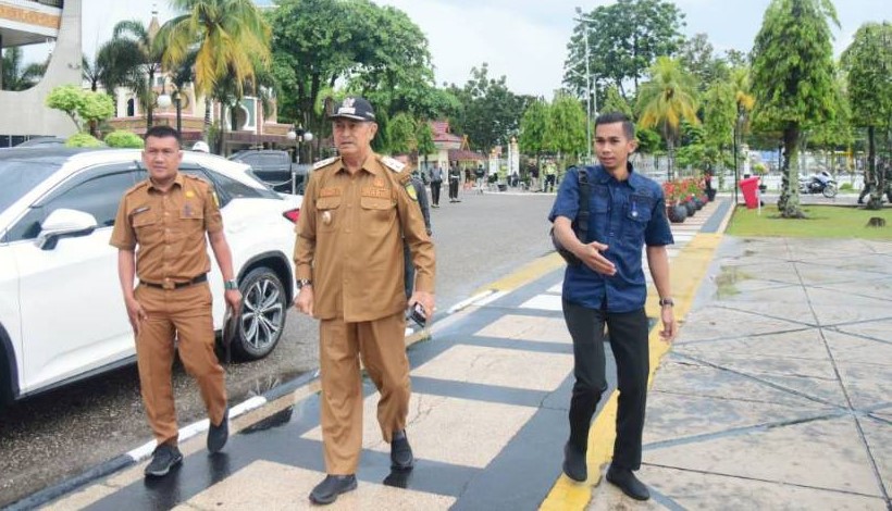 Ikut Dukung dan Berpartisipasi Tangani Karhutla, Pemda Inhil Terima Penghargaan Dari Pemprov Riau