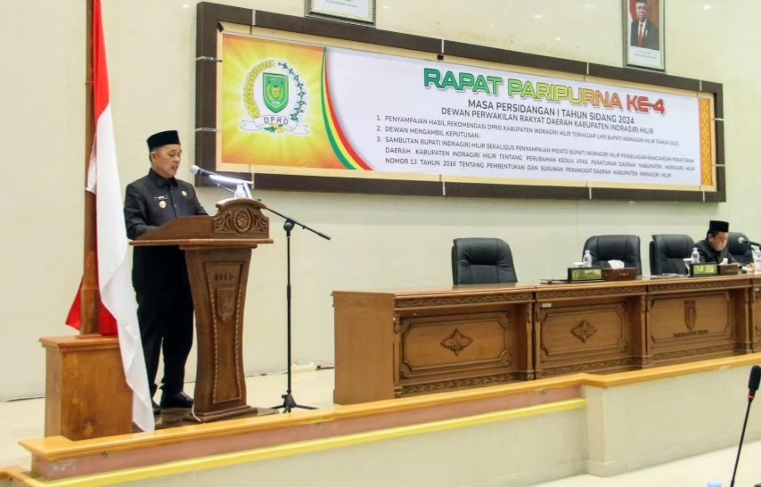 Pj. Bupati Herman Hadiri Rapat Paripurna Penyampaian Rekomendasi DPRD Inhil Terhadap LKPJ Bupati Tahun Anggaran 2023