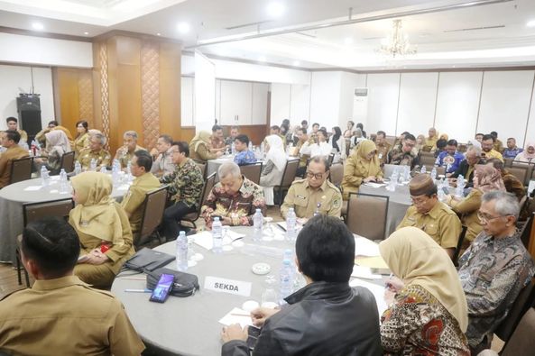 Sekda Inhil Hadiri Rakorpusda Pengendalian Inflasi