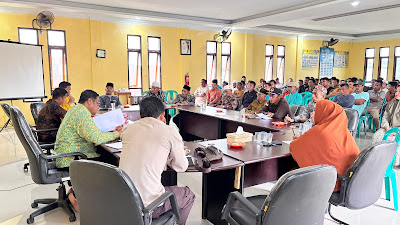 Galeri: Rapat Koordinasi Bersama Pengusaha Sawit dan Pembentukan Satgas Penertiban Jual Beli Sawit Ilegal di Desa Batu Ampar