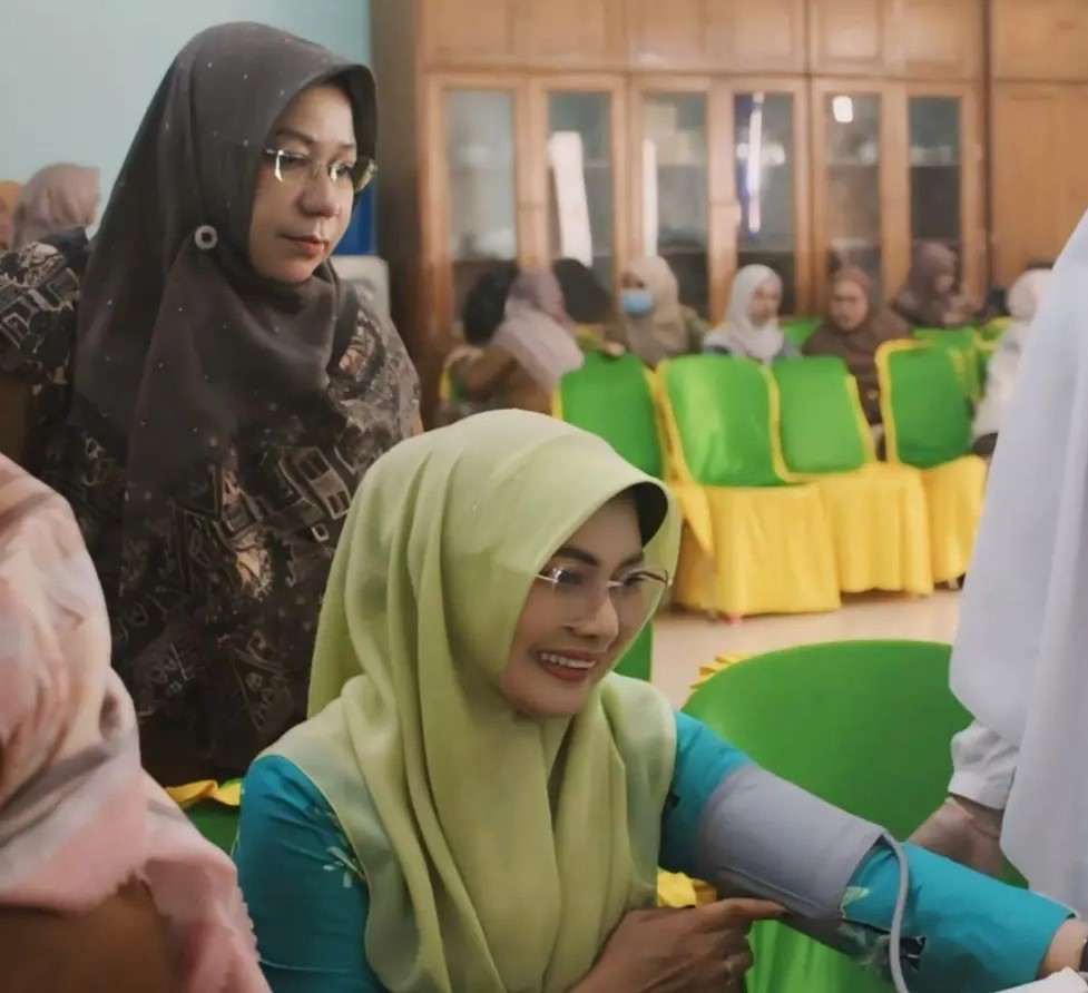 Bersempena Hari Kartini Ke-146 PJ. Ketua TP PKK Inhil Hadiri Kegiatan Pemeriksaan Kesehatan