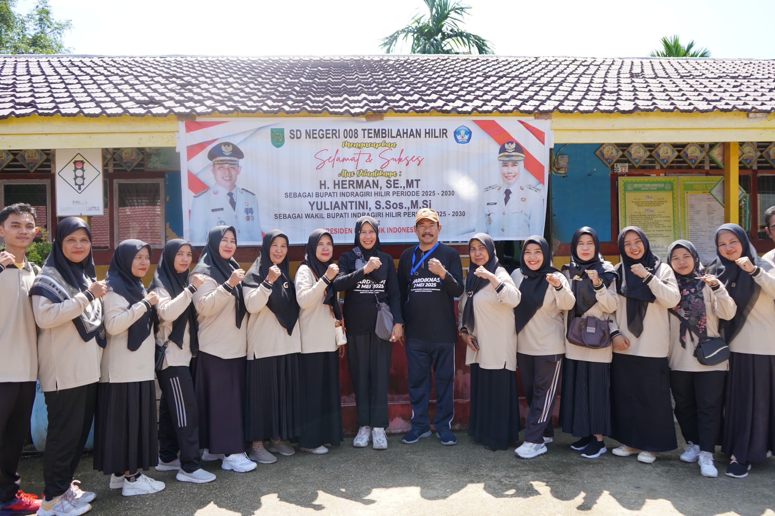 Wabup Yuliantini Tinjau SDN 007 dan SDN 008 Tembilahan