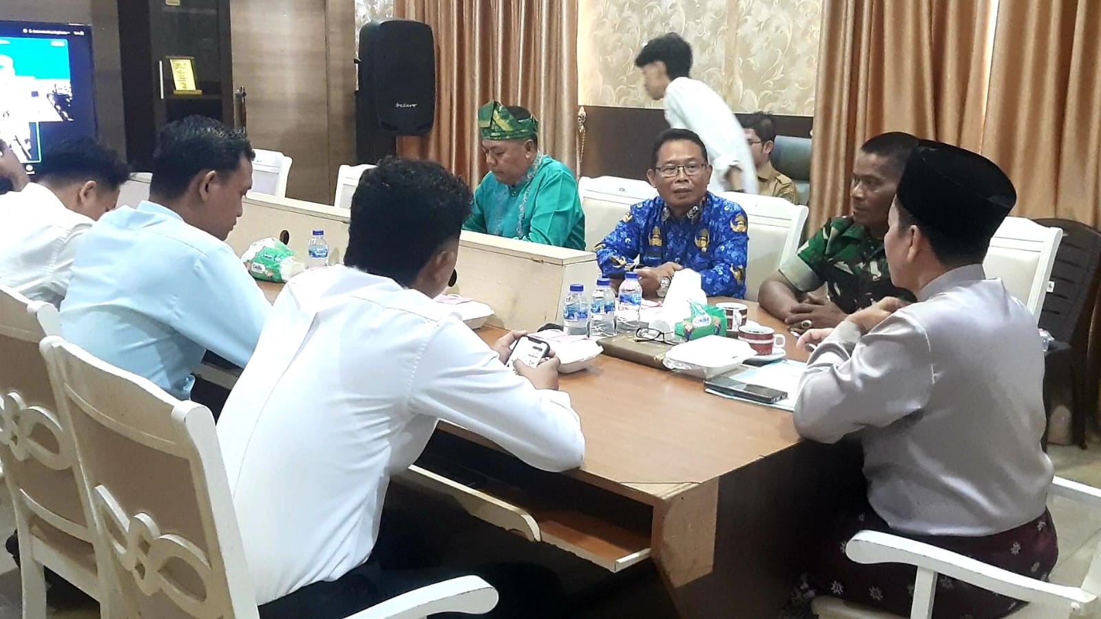 Pemkab Inhil Ikuti Rapat Koordinasi Pengendalian Inflasi Daerah Tahun 2024 Secara Virtual