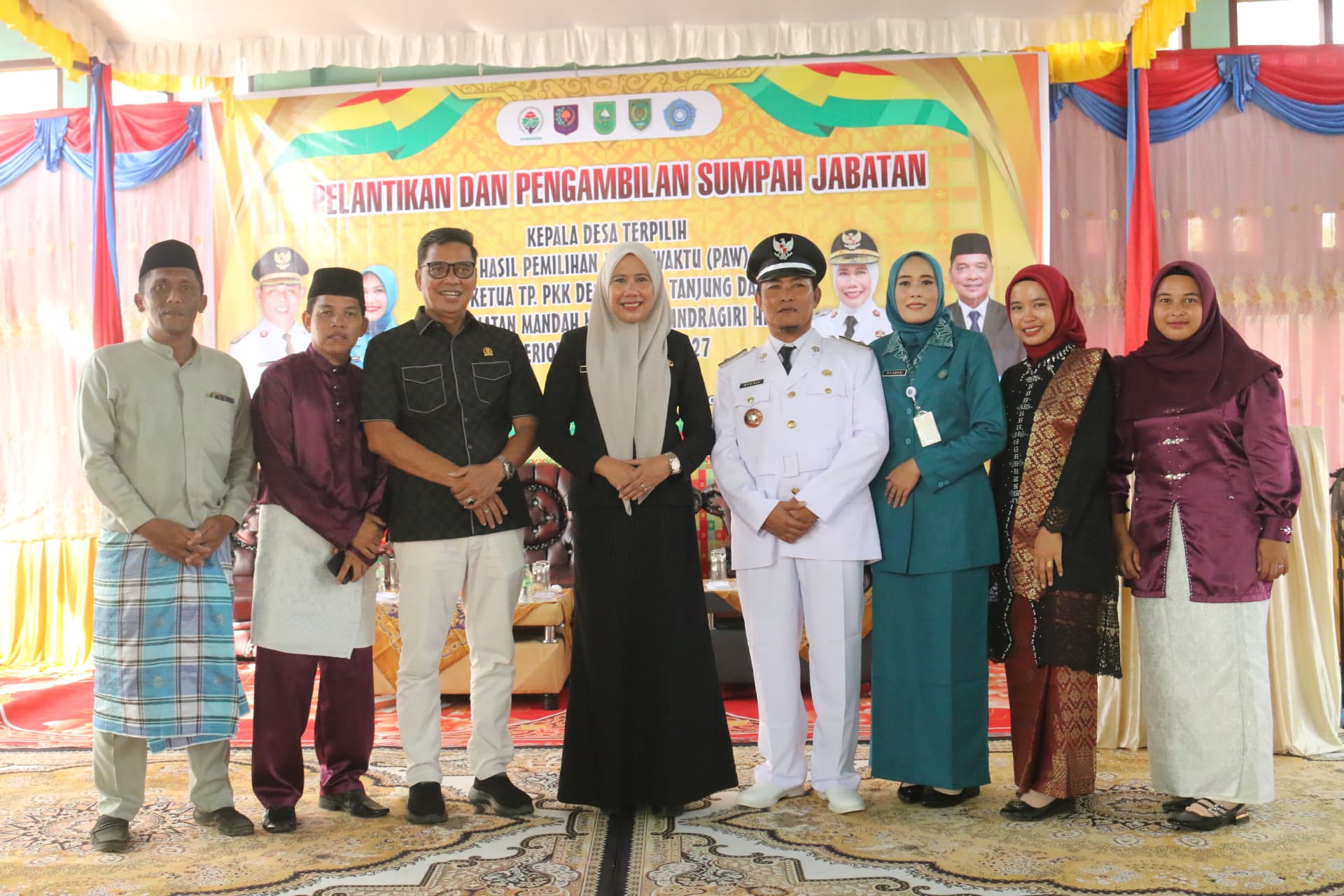 Wakil Bupati Inhil Yuliantini Lantik Kepala Desa Bidari Tanjung Datuk