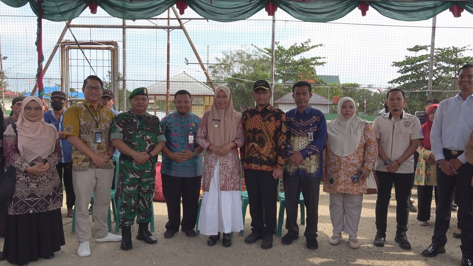 Tinjau Pasar Murah, Wabup Inhil Harapkan Ketahanan Pangan Keluarga Terjaga Jelang Idul Adha