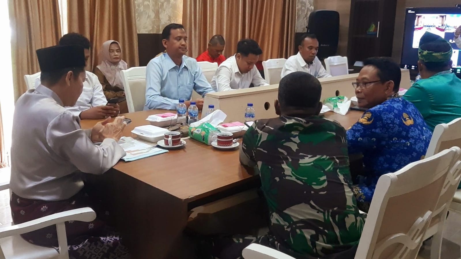 Pemkab Inhil Ikuti Rapat Koordinasi Pengendalian Inflasi Daerah Tahun 2024 Secara Virtual