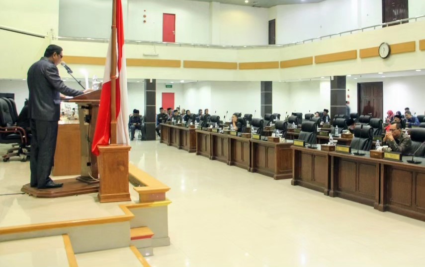 Pj. Bupati Herman Hadiri Rapat Paripurna Penyampaian Rekomendasi DPRD Inhil Terhadap LKPJ Bupati Tahun Anggaran 2023