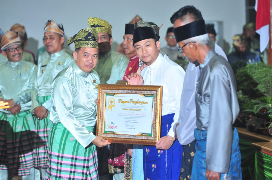 GALERI: Kepala Disporabudpar Hadiri Milad Inhil ke 59 Tahun 2024 di DPRD