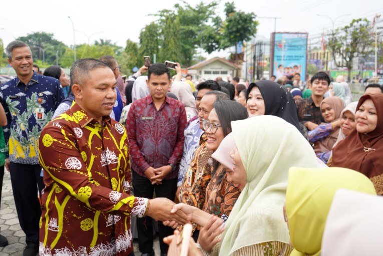 Peringati HKJS 2025 di RSJ Tampan, Gubri Wahid: Pendekatan Humanis Jadi Faktor Penting