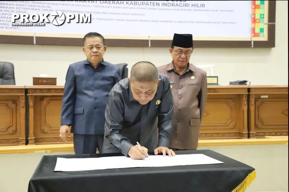 Rapat Paripurna Ke-13, Bupati H. Muhammad Wardan Sampaikan Pendapat Akhir Ranperda