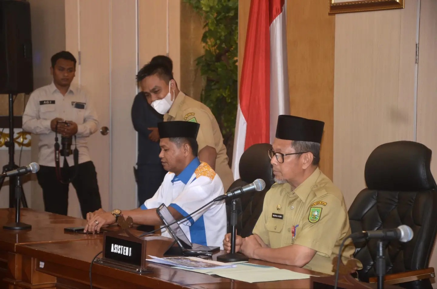 Sekda Inhil Menghadiri Acara Komitmen Pembahasan Persiapan Pemilihan KDH dan Wakil KDH Serentak  Tahun 2024