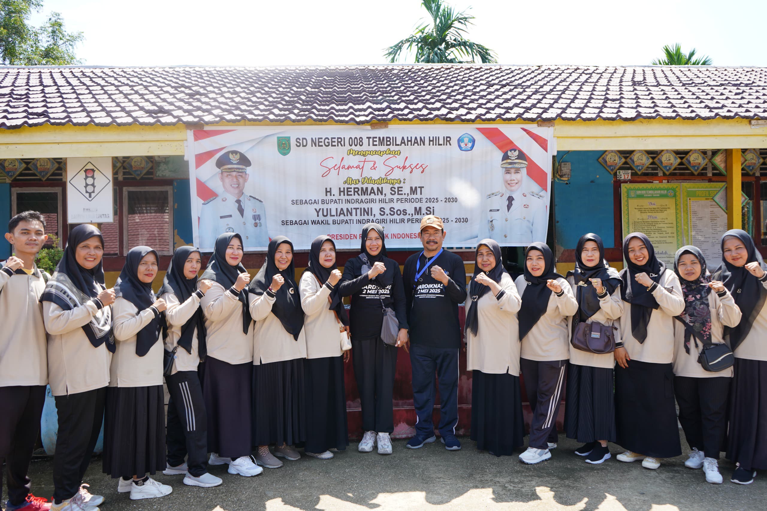 Wabup Yuliantini Tinjau SDN 007 dan SDN 008 Tembilahan