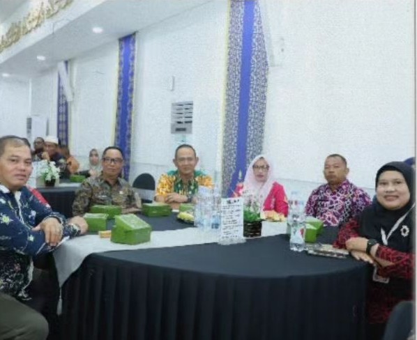 Hadiri Optimalisasi dan Apresiasi Pelaksanaan PKS Tripartid , Bupati Inhil Terima 2 Penghargaan Apresiasi