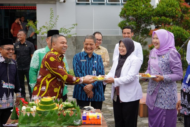 Peringati HKJS 2025 di RSJ Tampan, Gubri Wahid: Pendekatan Humanis Jadi Faktor Penting