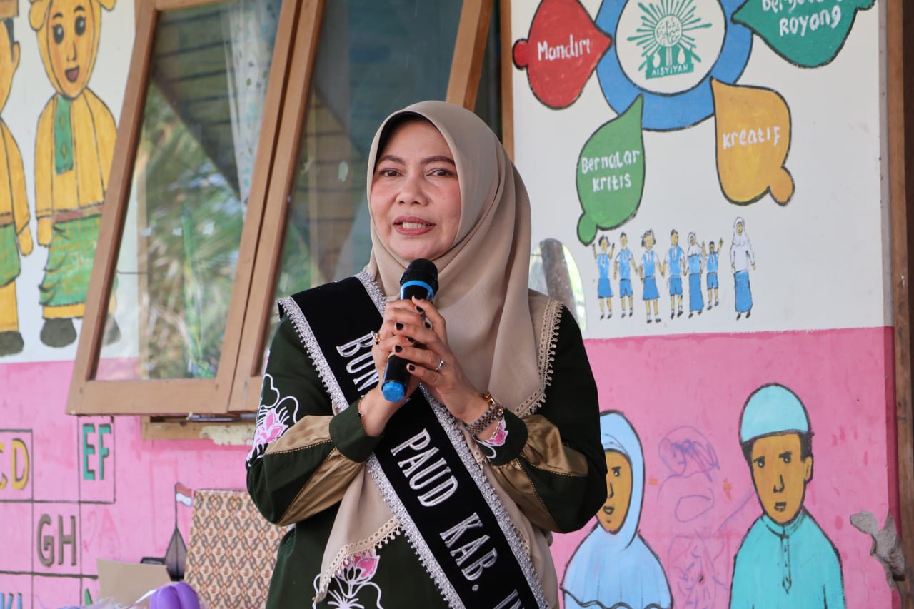 Bunda PAUD Inhil Lakukan Kunjungan Kerja ke TK ABA, Dorong Penguatan Wajib Belajar 13 Tahun